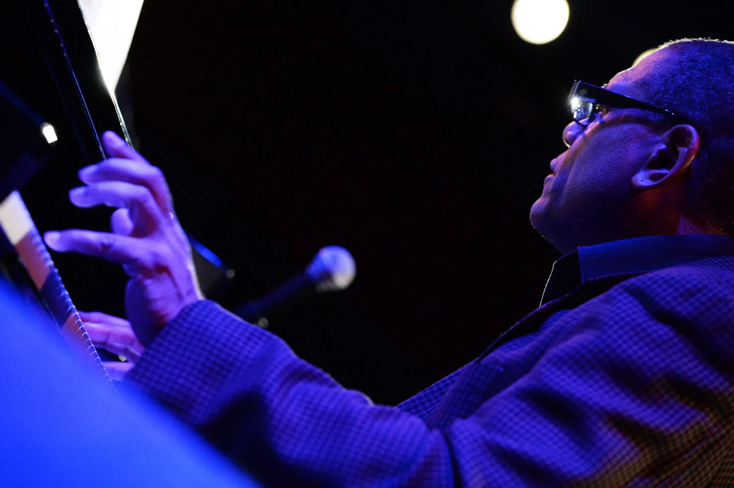 Donal Fox at the piano in performance